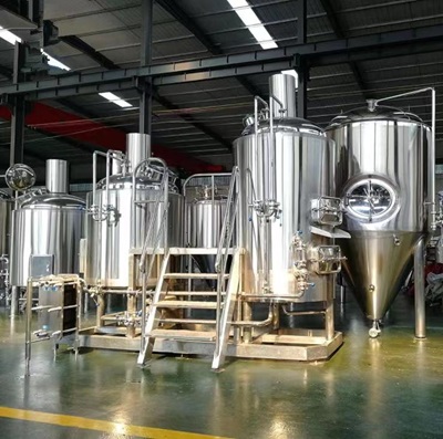 精釀啤酒設備廠家精釀啤酒設備精釀啤酒設備多少錢釀造啤酒技術(shù)一套精釀啤酒設備多少錢精釀啤酒設備公司精釀啤酒設備廠家